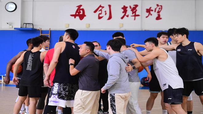 5月10日国内篮坛：广厦胜北京总比分扳平，辽篮今夏任务艰巨