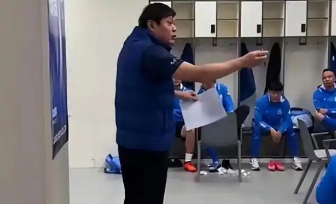 范志毅曾拒当教练现重返绿茵场，暂别综艺为球队征战