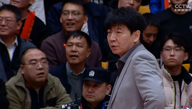CBA总决赛激战正酣，山东男篮人员变动传闻引关注与辟谣
