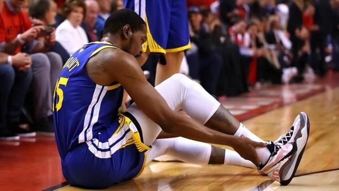 NBA 伟大得分手凯文·杜兰特生涯最高分仅 55 分，为何拿不到 60+？