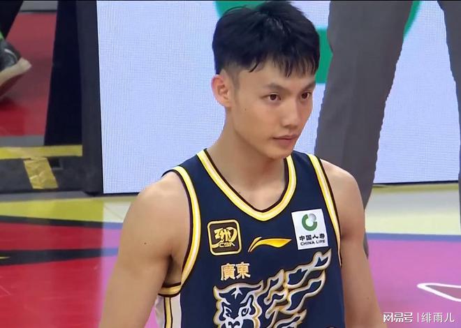 中国U19男篮四连胜！杨溢领衔击败新西兰国青队，广东队新星闪耀