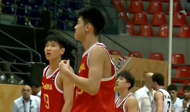 中国U19男篮四连胜！杨溢领衔击败新西兰国青队，广东队新星闪耀
