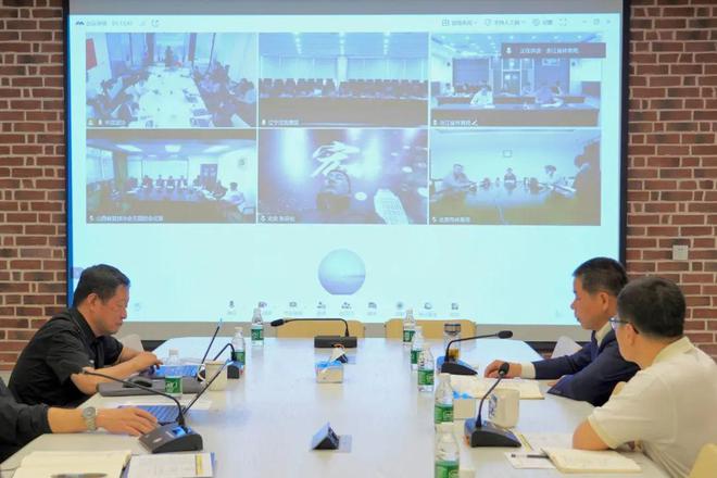 CBA半决赛和总决赛引入6名外籍裁判 国际篮联讲师现场指导确保公平公正