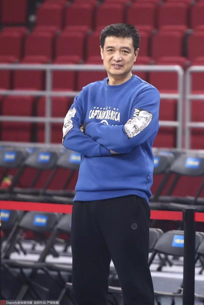 北控男篮赛季总结：闵鹿蕾因健康离任，格兰合同到期，球队寻找新主帅