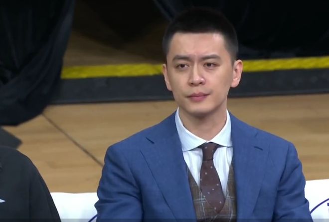 广厦队冲冠失败原因分析：球员伤病与阵容调整成关键因素