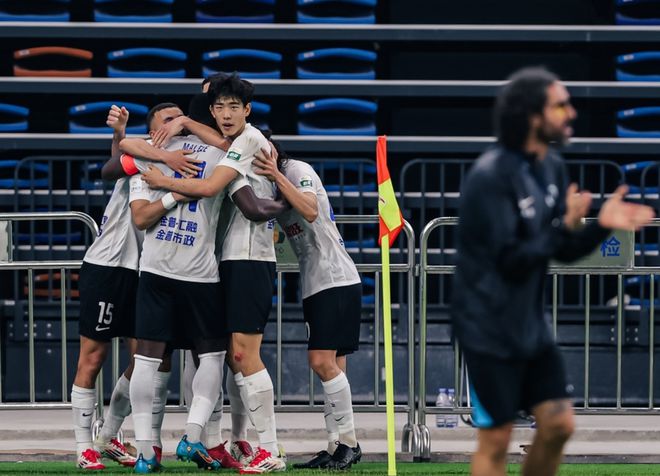 中超第9轮战报：成都蓉城2-1长春亚泰，深圳新鹏城1-1大连英博