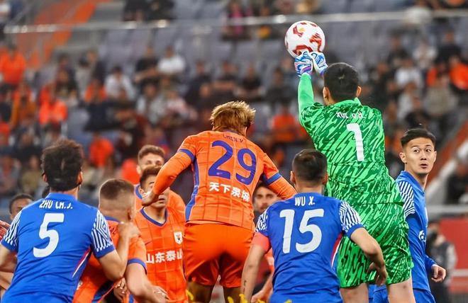 山东泰山0-1再负上海申花 中超三战狂输10球 崔康熙下课呼声高涨