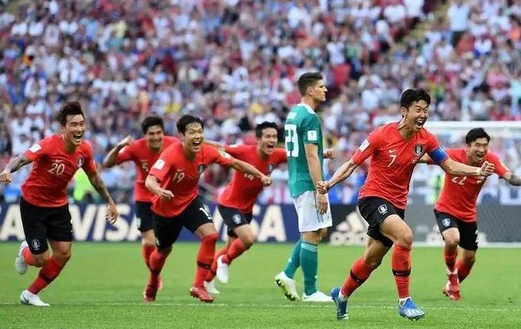 亚冠精英联赛韩国球队惨败沙特，韩国媒体怒斥赛事不公引热议