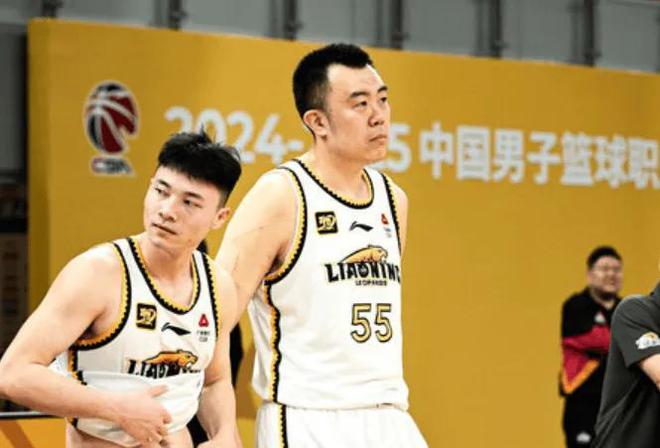 CBA季后赛半决赛G1：广厦109-90大胜辽宁，张镇麟赵继伟低迷成辽宁四大败笔