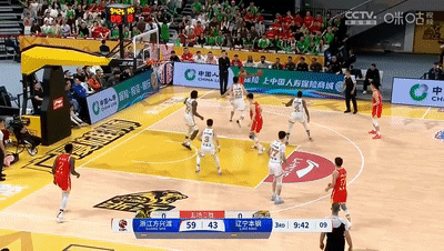 辽浙半决赛首战广厦大胜辽宁19分，内线篮板与三分低迷成辽宁输球关键