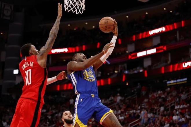 NBA季后赛西部首轮G3勇士104-93胜火箭 库里36+7+9带队逆转