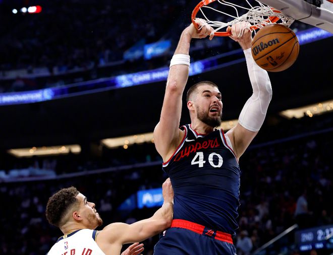 NBA季后赛最新战况：雷霆横扫灰熊晋级 库里里程碑勇士胜火箭