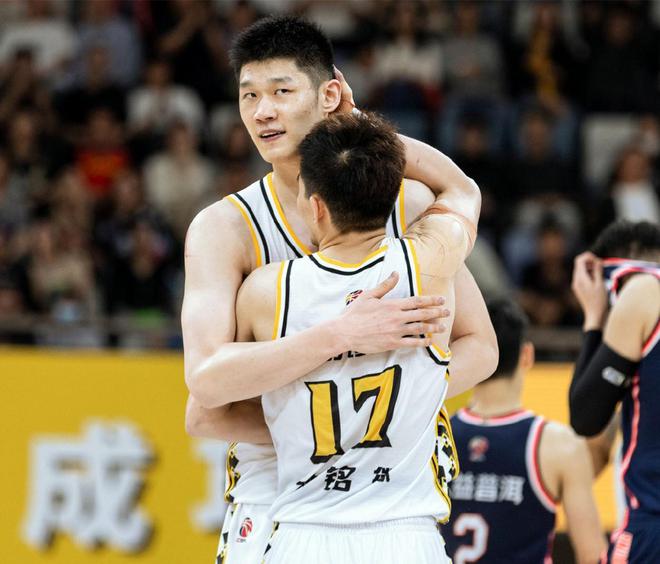万万没想到！辽宁与广厦半决赛，辽宁遭19分惨败无缘开门红