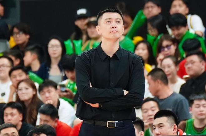 万万没想到！辽宁与广厦半决赛，辽宁遭19分惨败无缘开门红