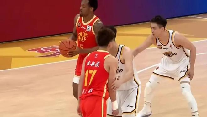 万万没想到！辽宁与广厦半决赛，辽宁遭19分惨败无缘开门红