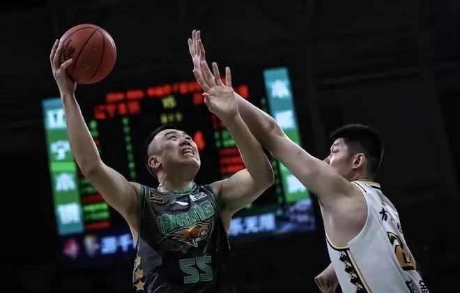 万万没想到！辽宁与广厦半决赛，辽宁遭19分惨败无缘开门红