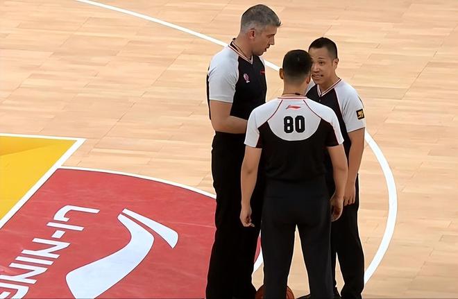 万万没想到！辽宁与广厦半决赛，辽宁遭19分惨败无缘开门红
