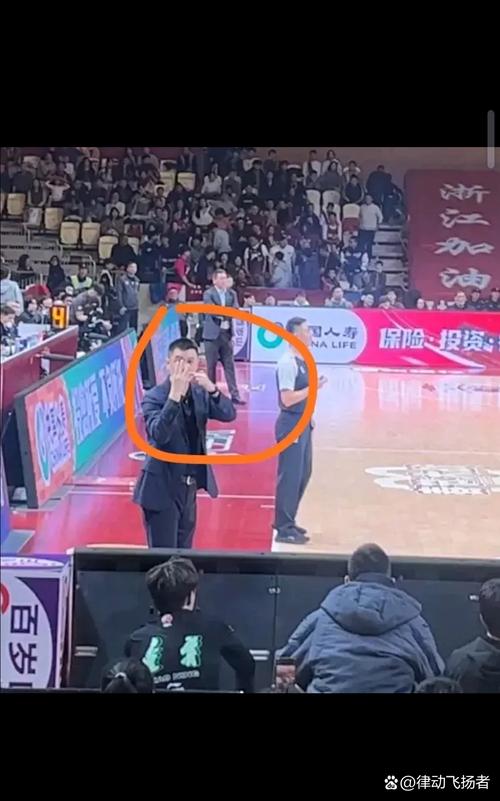 辽篮首战惨败后球迷忧被横扫，杨鸣吐露真言或留后手