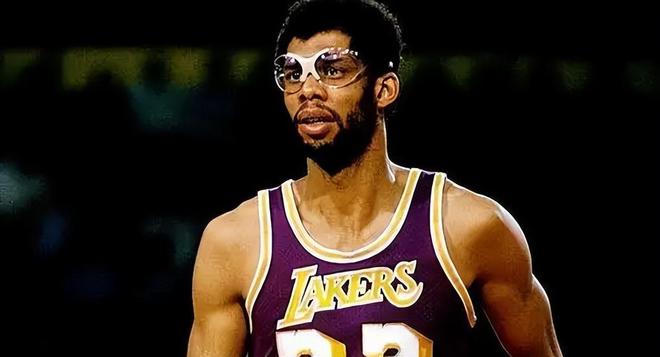 NBA含金量最高的4大奖项，能包揽的仅8人，现役3人上榜