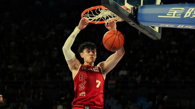 4月27日晚CBA半决赛山西队主场对阵北京首钢队精彩战况