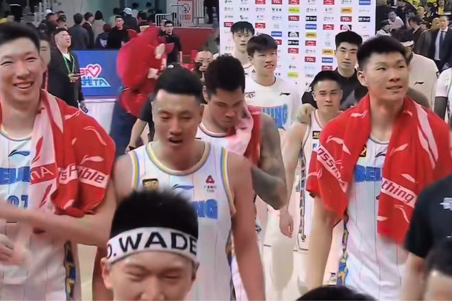 CBA 季后赛半决赛：北京客场胜山西，陈盈骏关键发挥周琦带伤作战