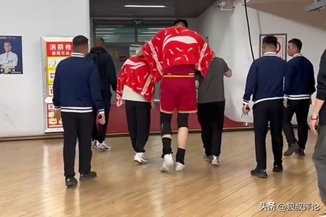 4月27日CBA季后赛山西男篮负北京男篮，刘传兴疑似呼吸性碱中毒