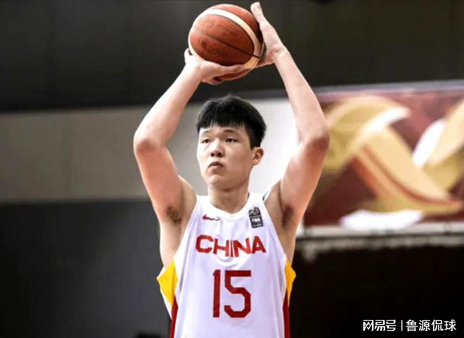 CBA赛场上山东高速男篮引援屡踩坑，球迷痛心钱打水漂